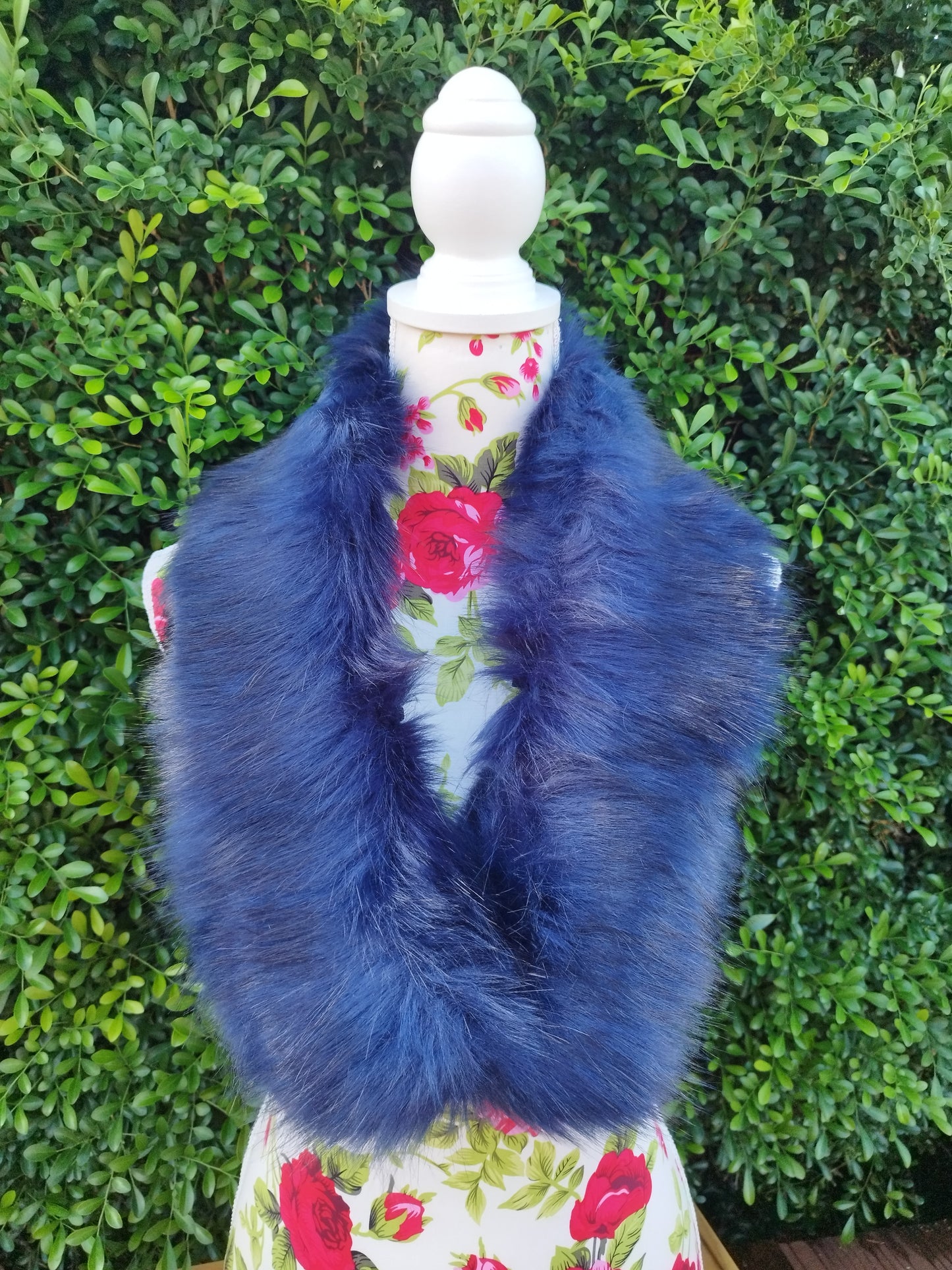 LONG FAUX FUR
