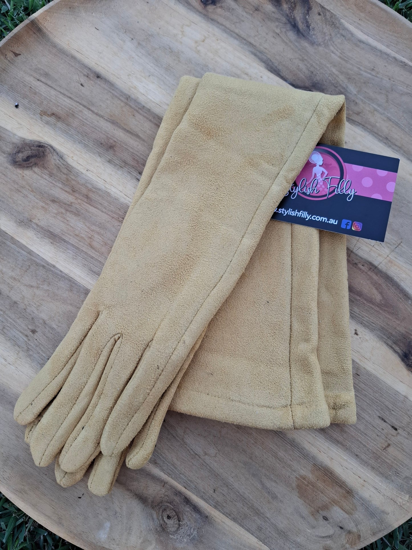 LORILIE - 8 colours available