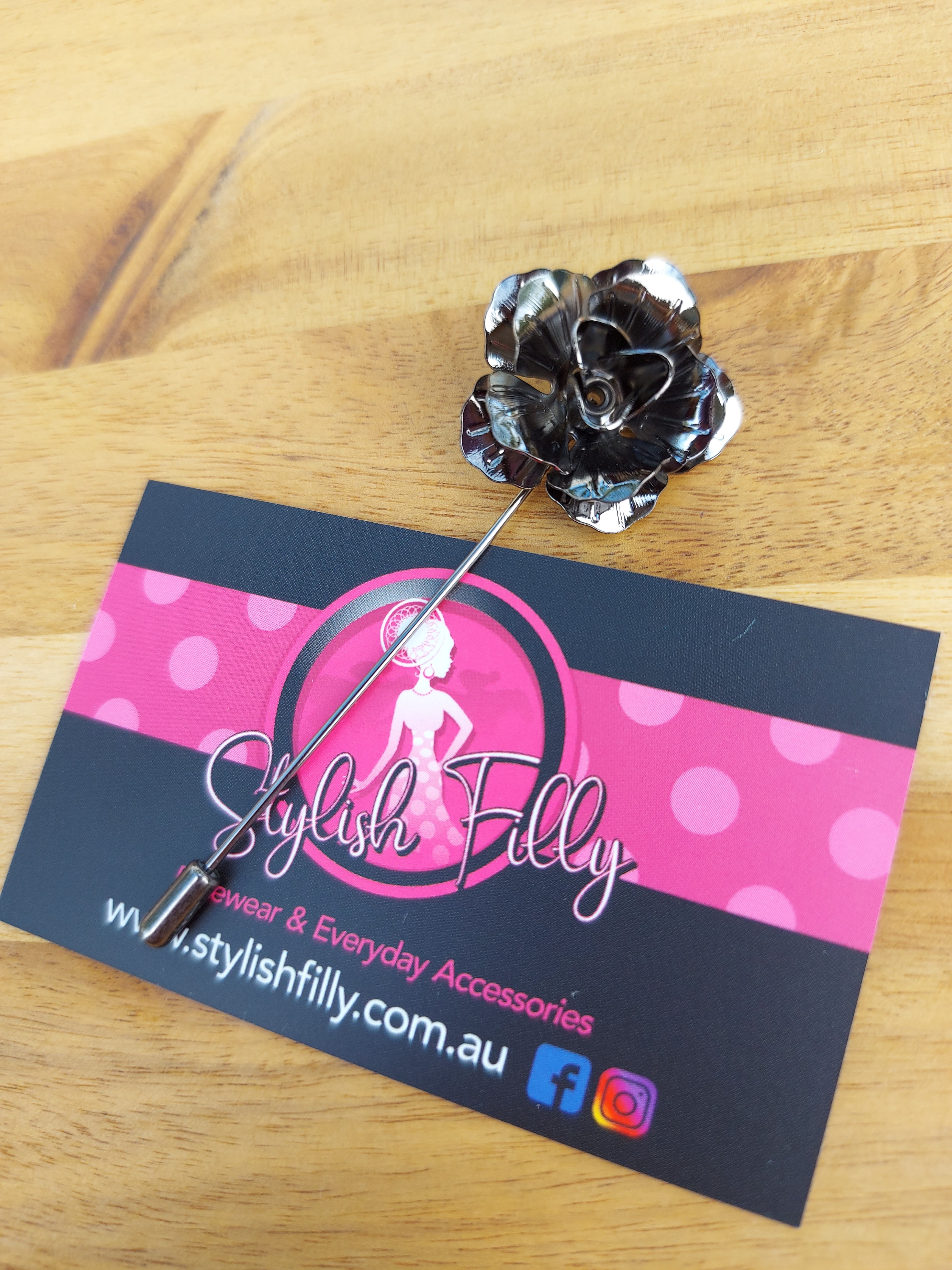 METAL FLOWER LAPEL PINS - other colours available