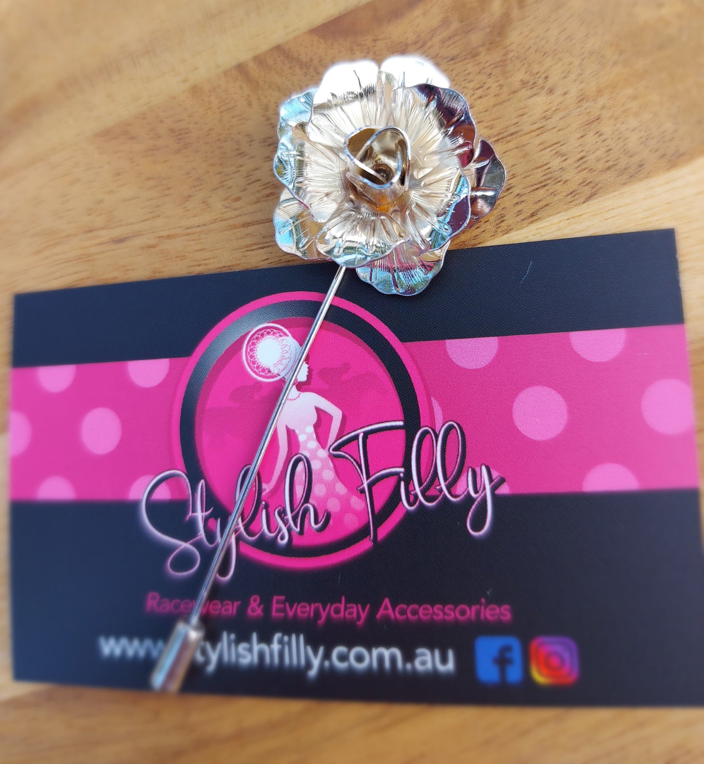 METAL FLOWER LAPEL PINS - other colours available