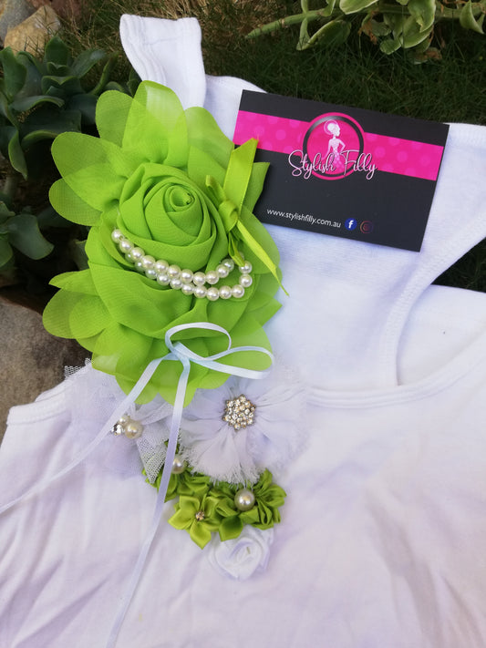 Size 8 White/Apple Green
